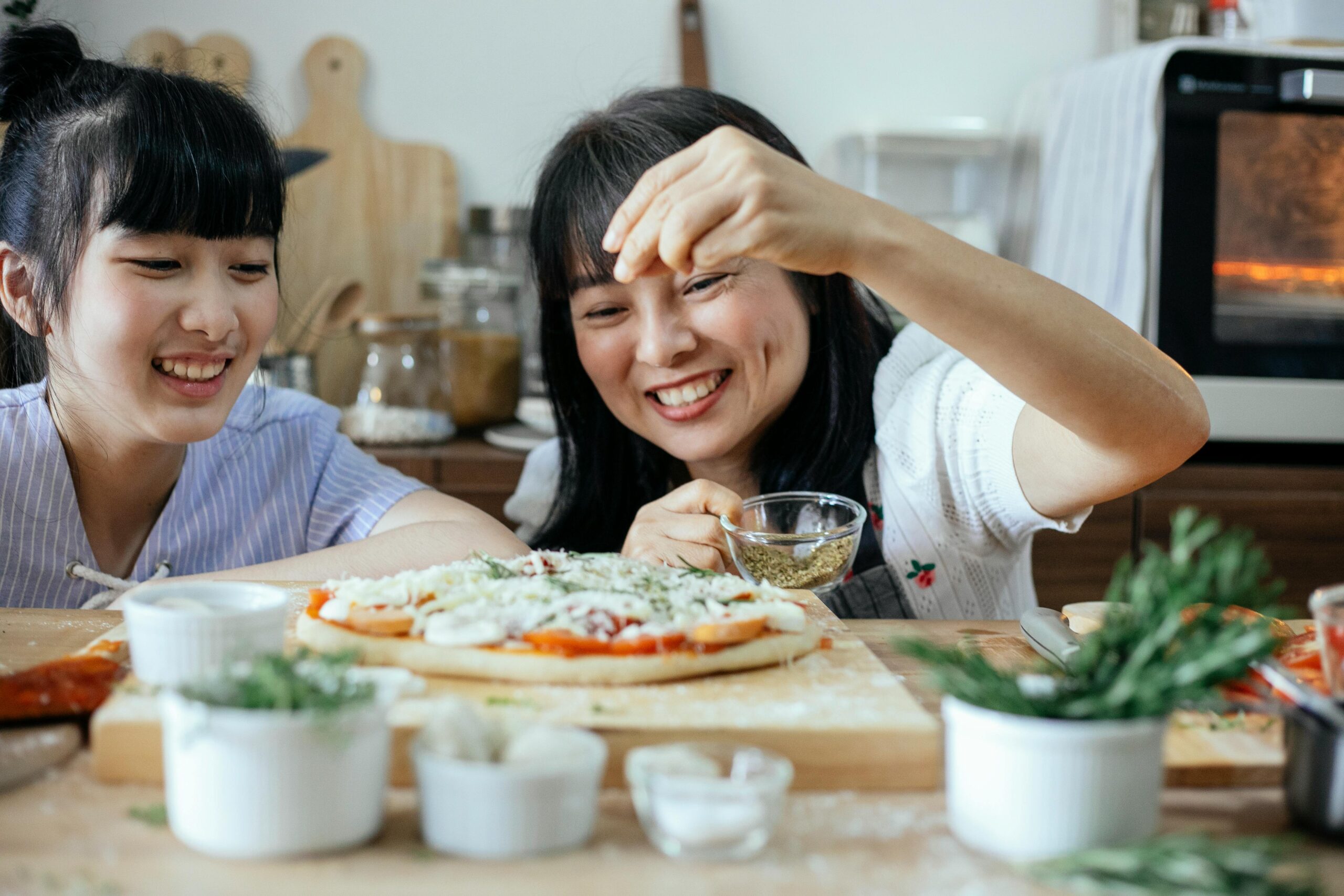 International Pizza Day Toppings Bar: Easy Setup Ideas